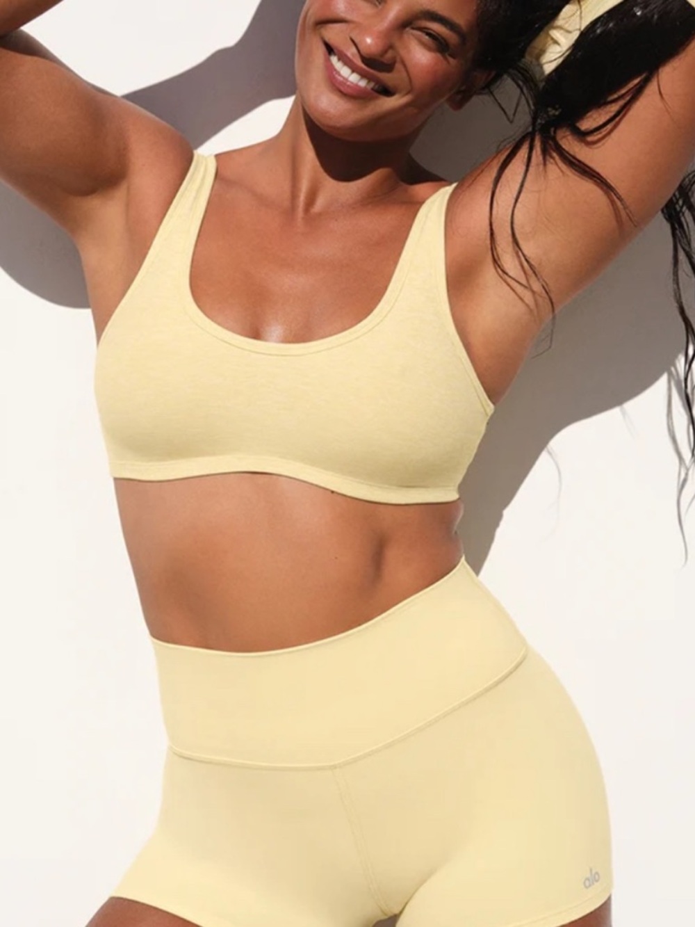 ALO Yoga Alosoft Center Stage Bra Warm Butter Yellow S - Picture 3 of 6